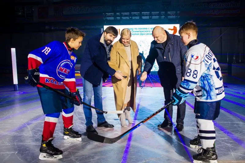 Турнир по хоккею с шайбой памяти Олимпийского чемпиона Николая Дроздецкого